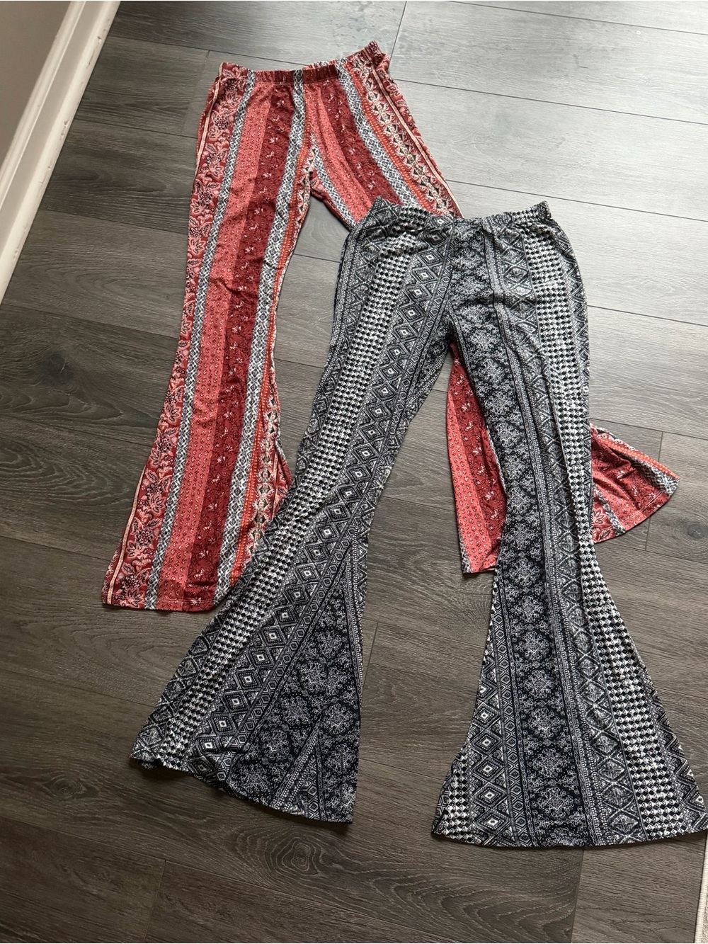 Patterned Boot Cut Flare Pants - Red & Black